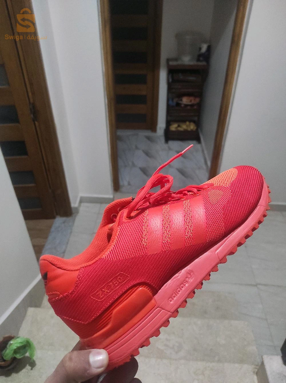 حذاء adidas