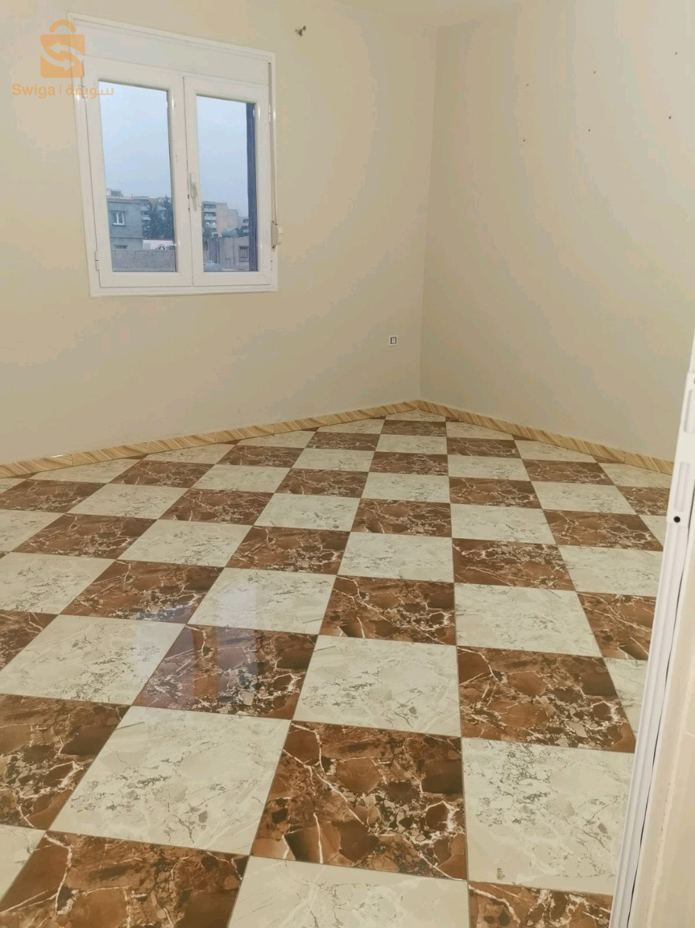 للكراء او البيع