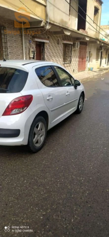 Peugeot 207 2012 34 BORDJ BOU ARRERIDJ