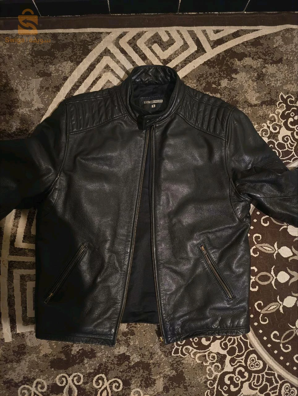 معطف للرجال