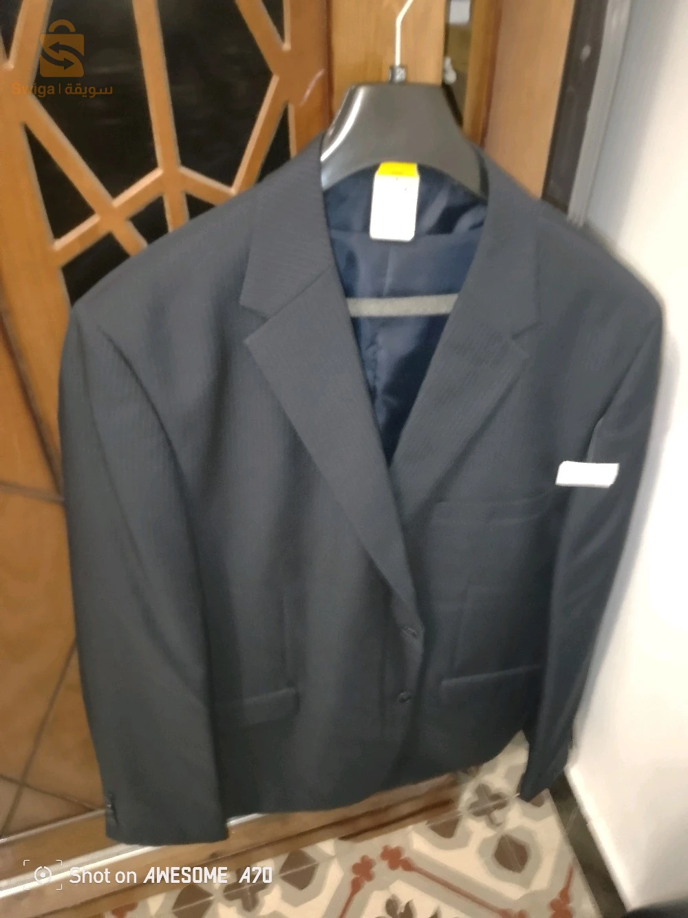 vend 2 costume pour homme très jolie couleur lieux Bologhine alger