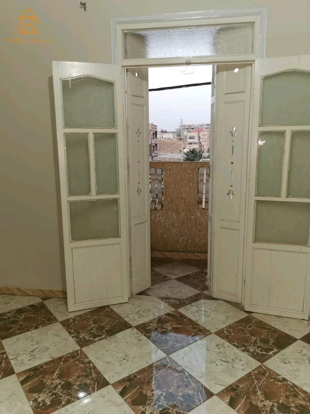 للكراء او البيع