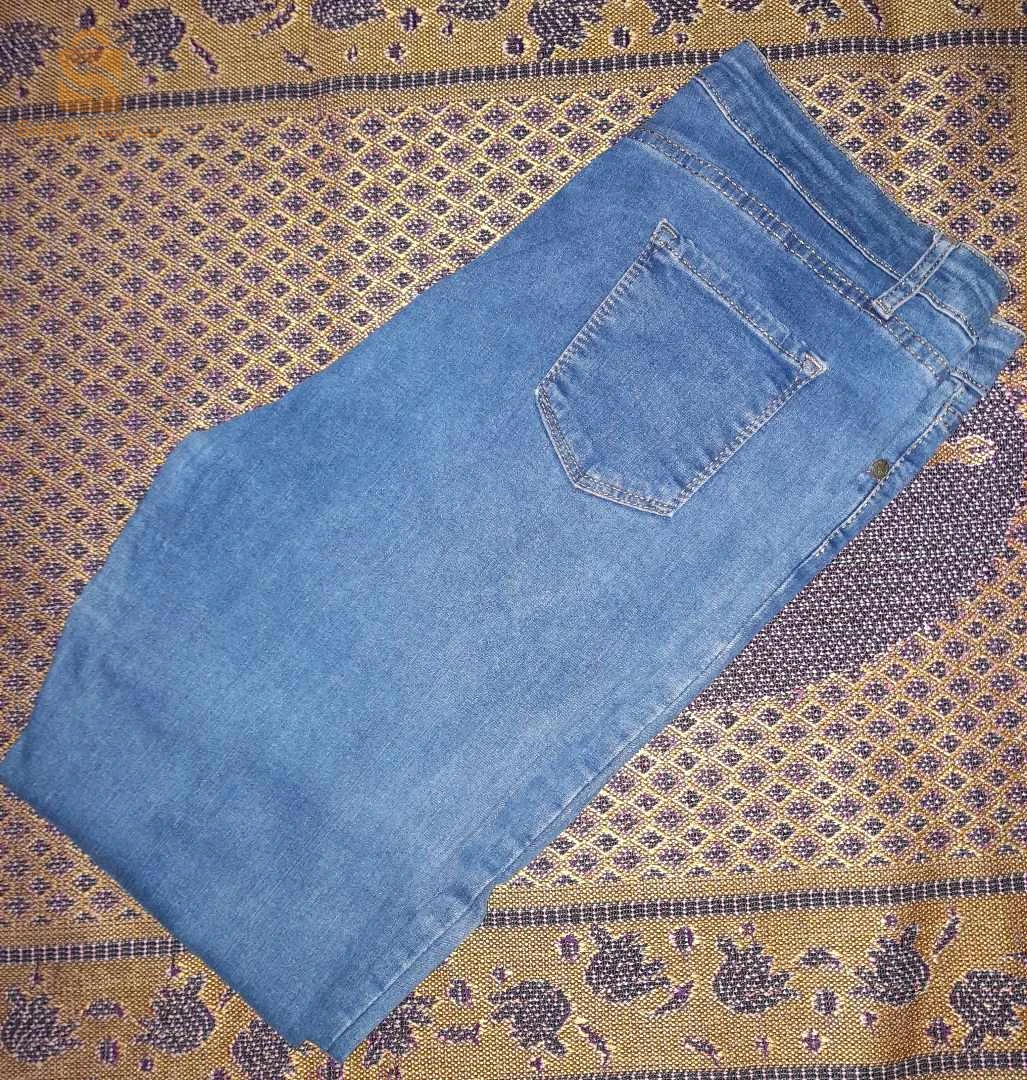des jeans et pantalons classique de la marque primark