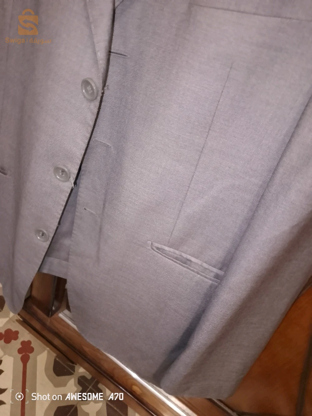 vend 2 costume pour homme très jolie couleur lieux Bologhine alger