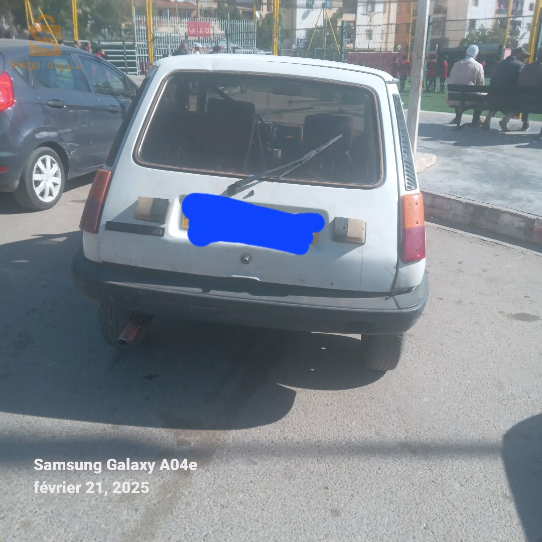 رينو R 5 1984 31 وهران