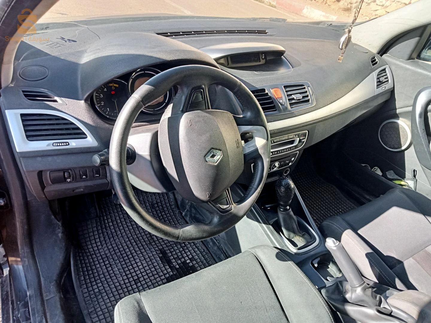 رينو Megane 2009 29 معسكر