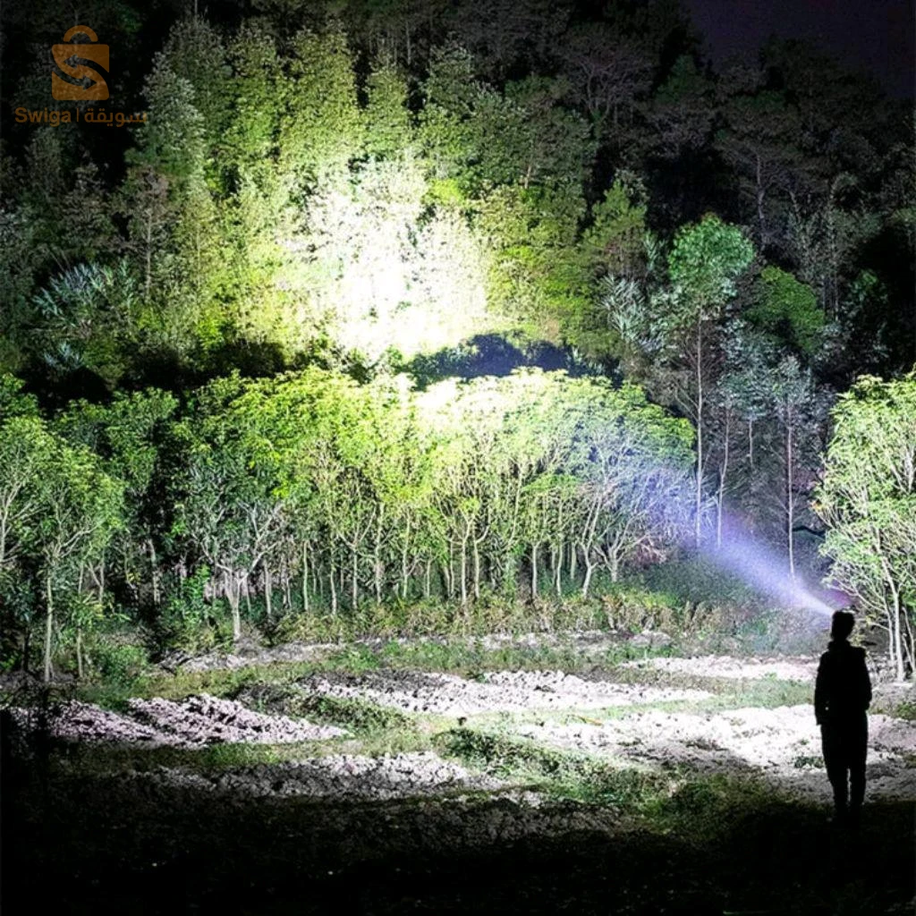 Lampe de Poche LED à Zoom Télescopique avec Bandes Fluorescentes - مصباح يدوي مع زووم تلسكوبي