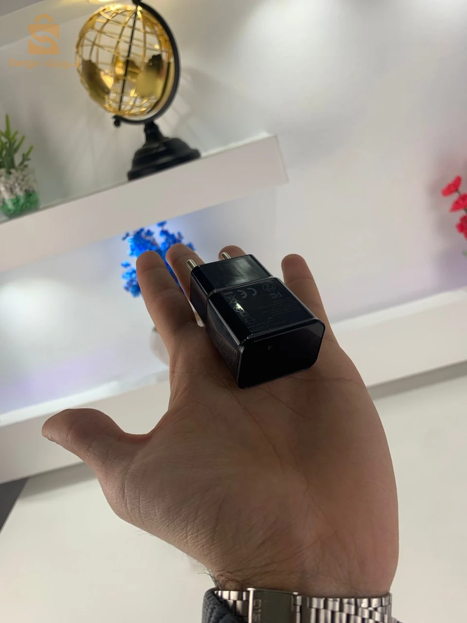 Caméra Chargeur WiFi Camouflée – كاميرا خفية واي فاي على شكل شاحن