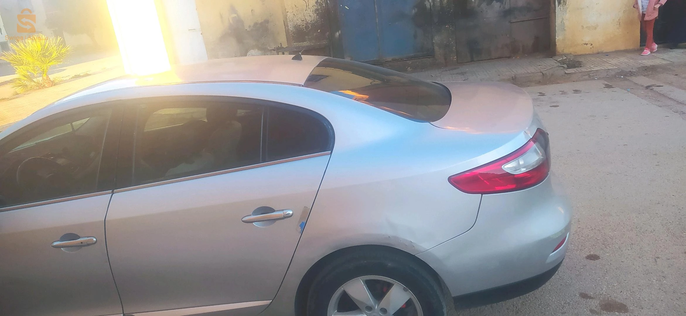 رينو Fluence 2010 3 الاغواط