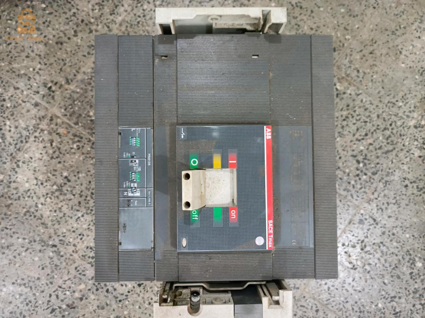 disjoncteur 630a