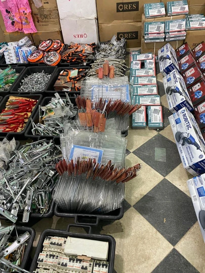 lot plomberie et quincaillerie