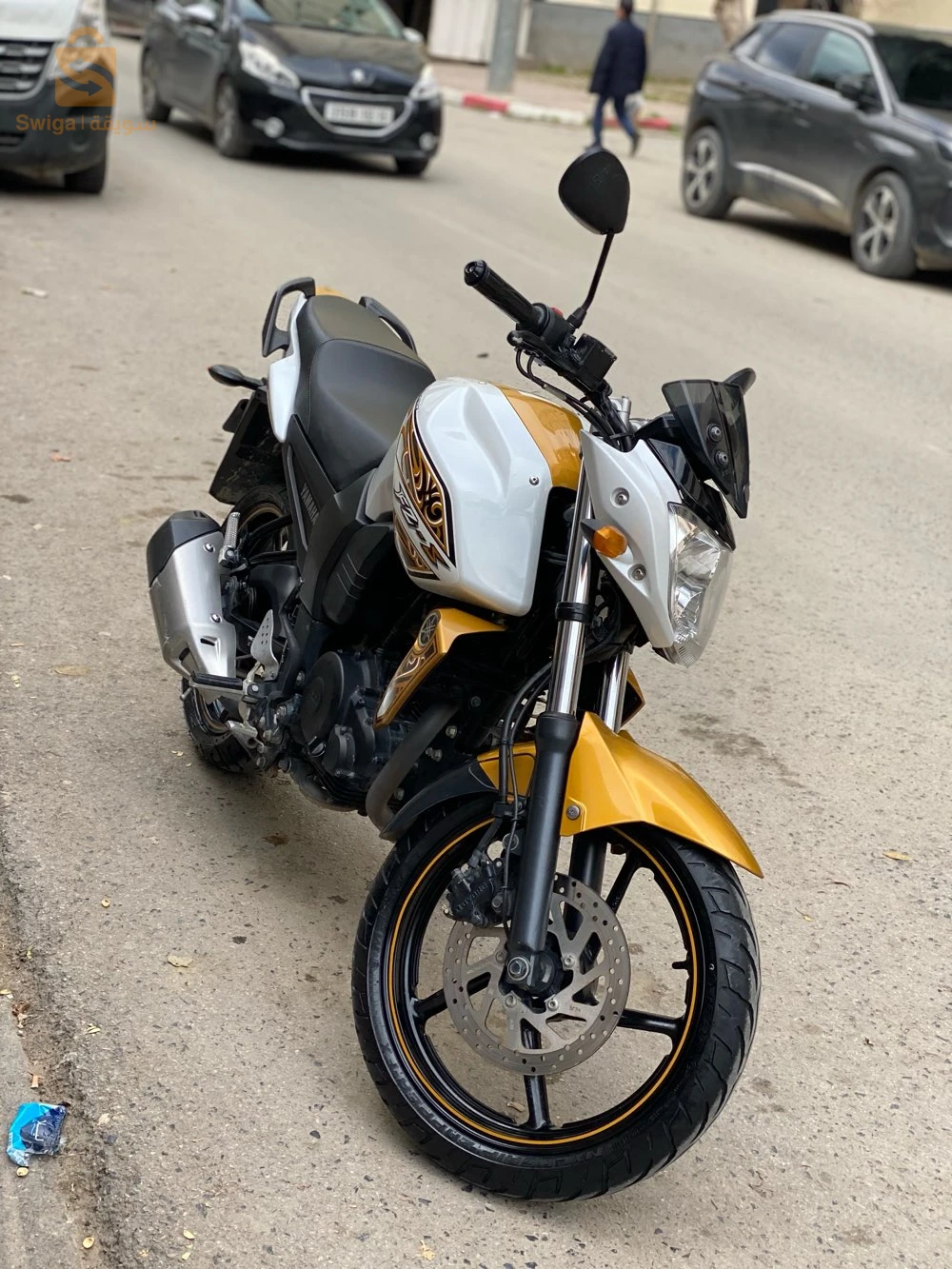yamaha fzs