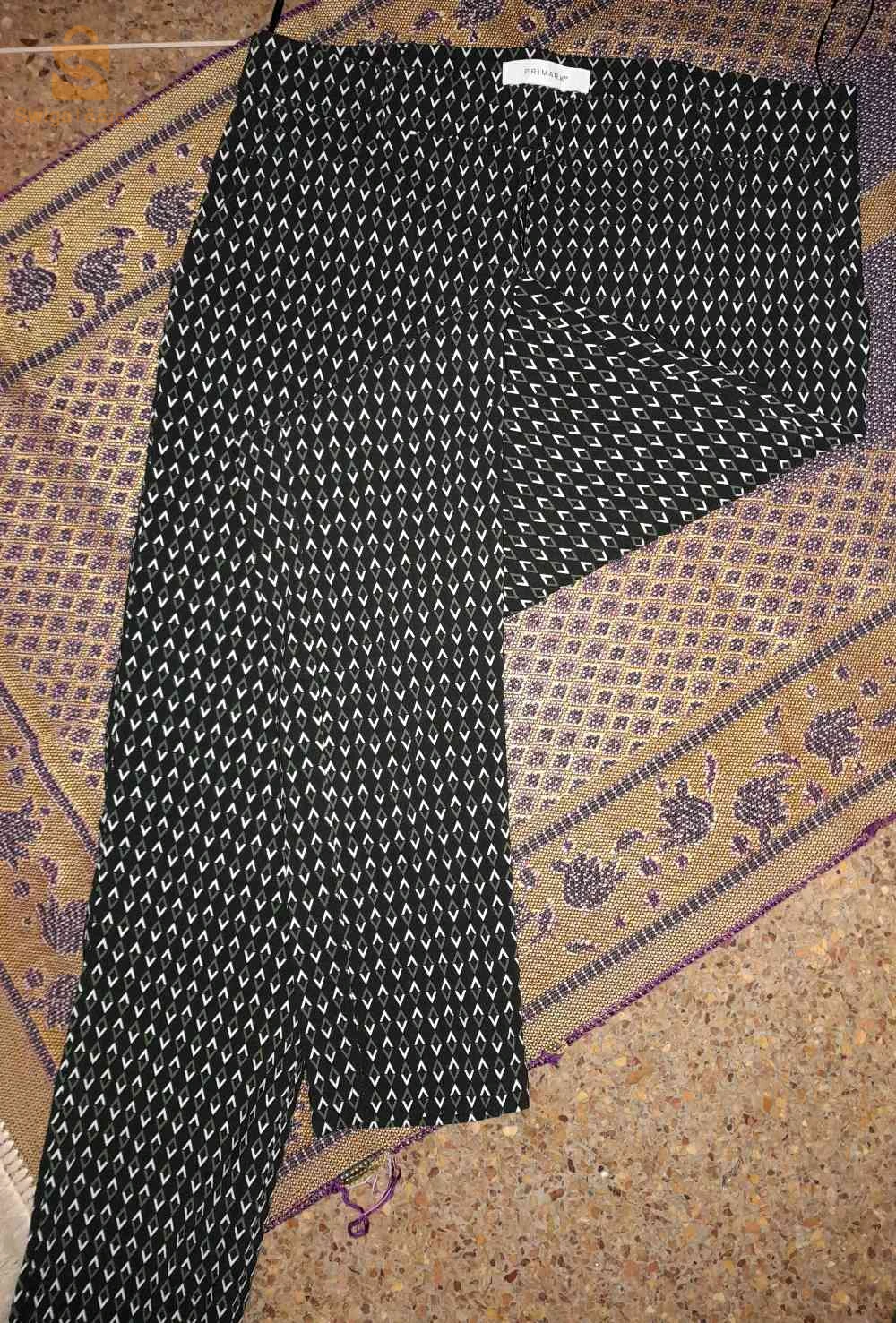 des jeans et pantalons classique de la marque primark