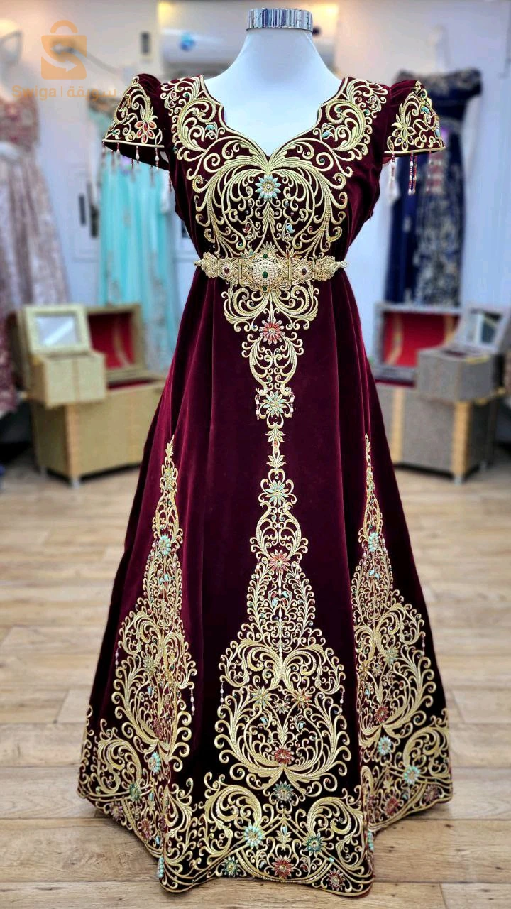 قندورة عنابية حرة