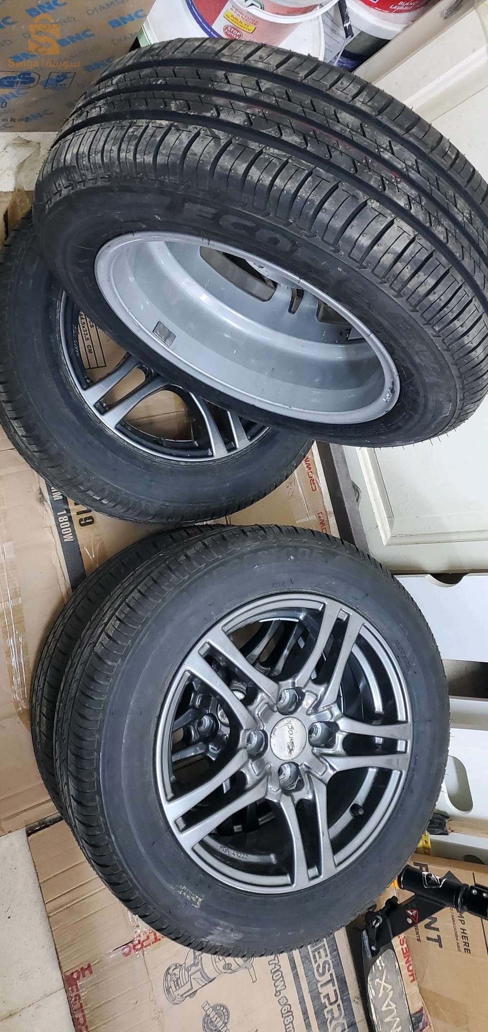 4 roues Bridgestone 195 60 15 neuves jamais utilisées