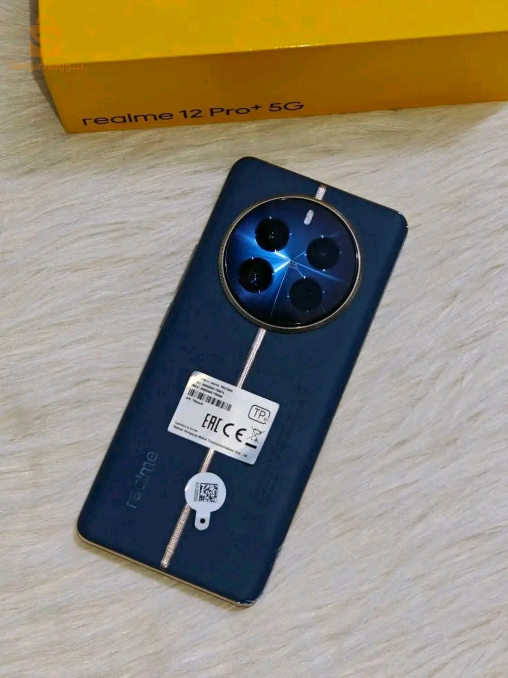 realme 12 pro plus 12+12ram 512rom zoom120