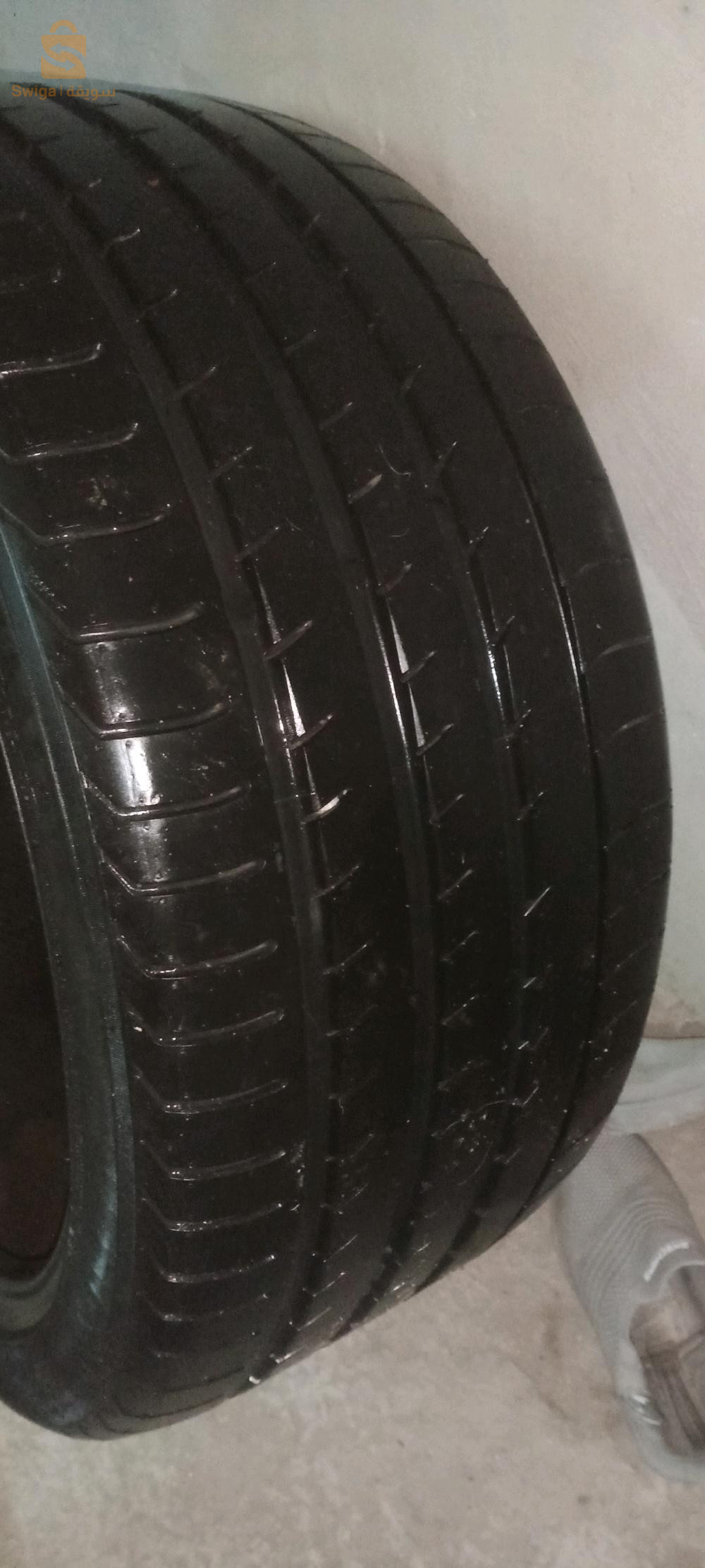 pneu Yokohama 295/35r21
