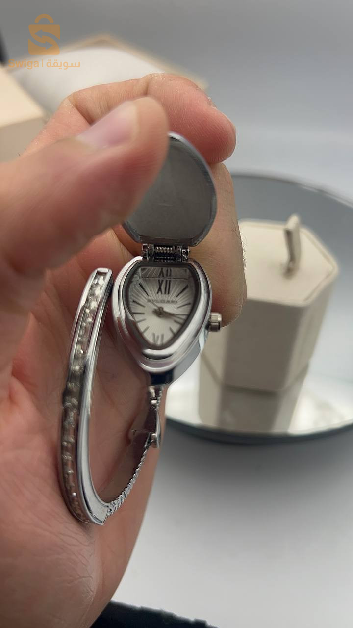 montre snake 🐍 bvlgari très jolie et tendance