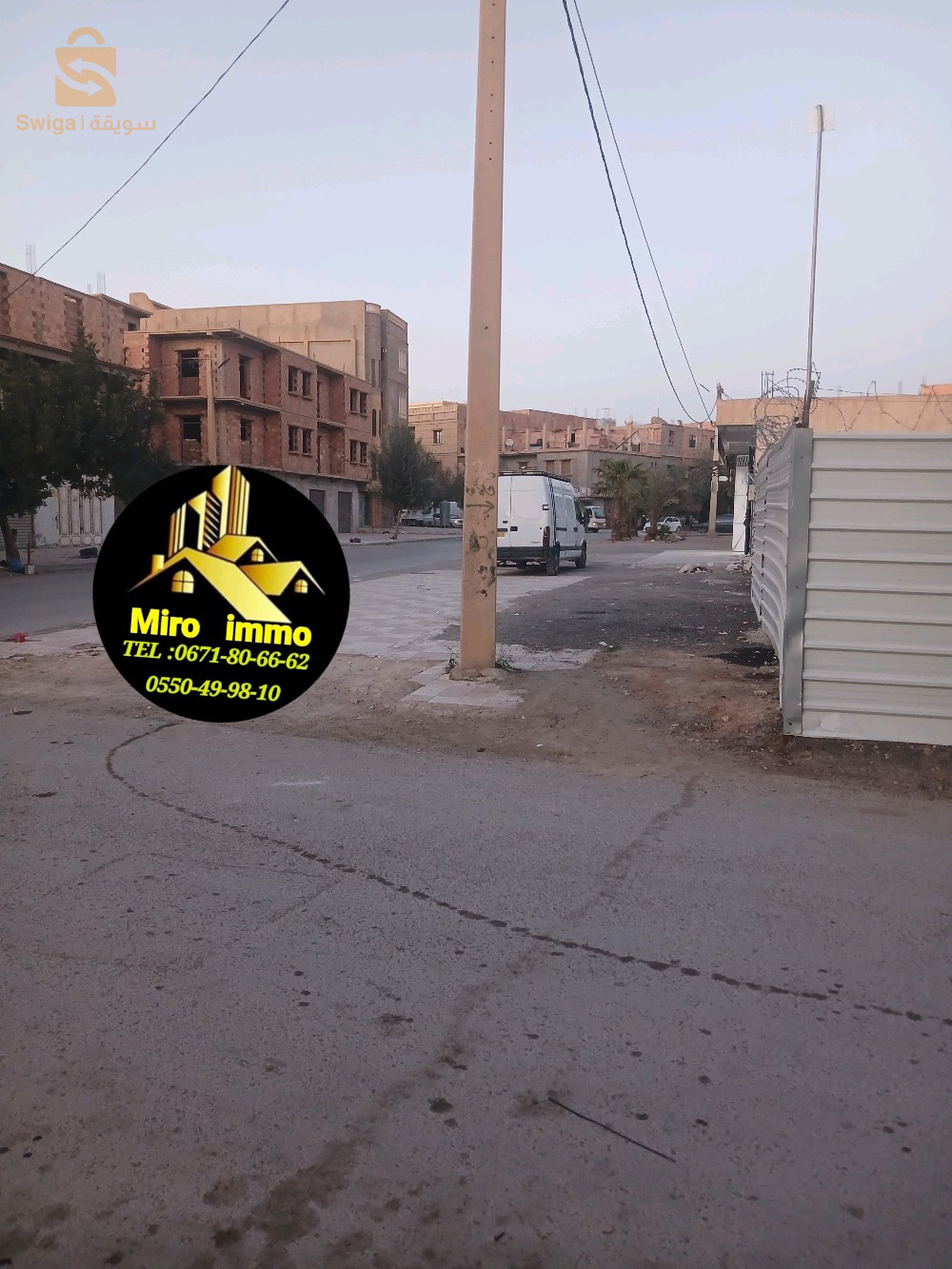 منزل للبيع 200متر شارع دبي