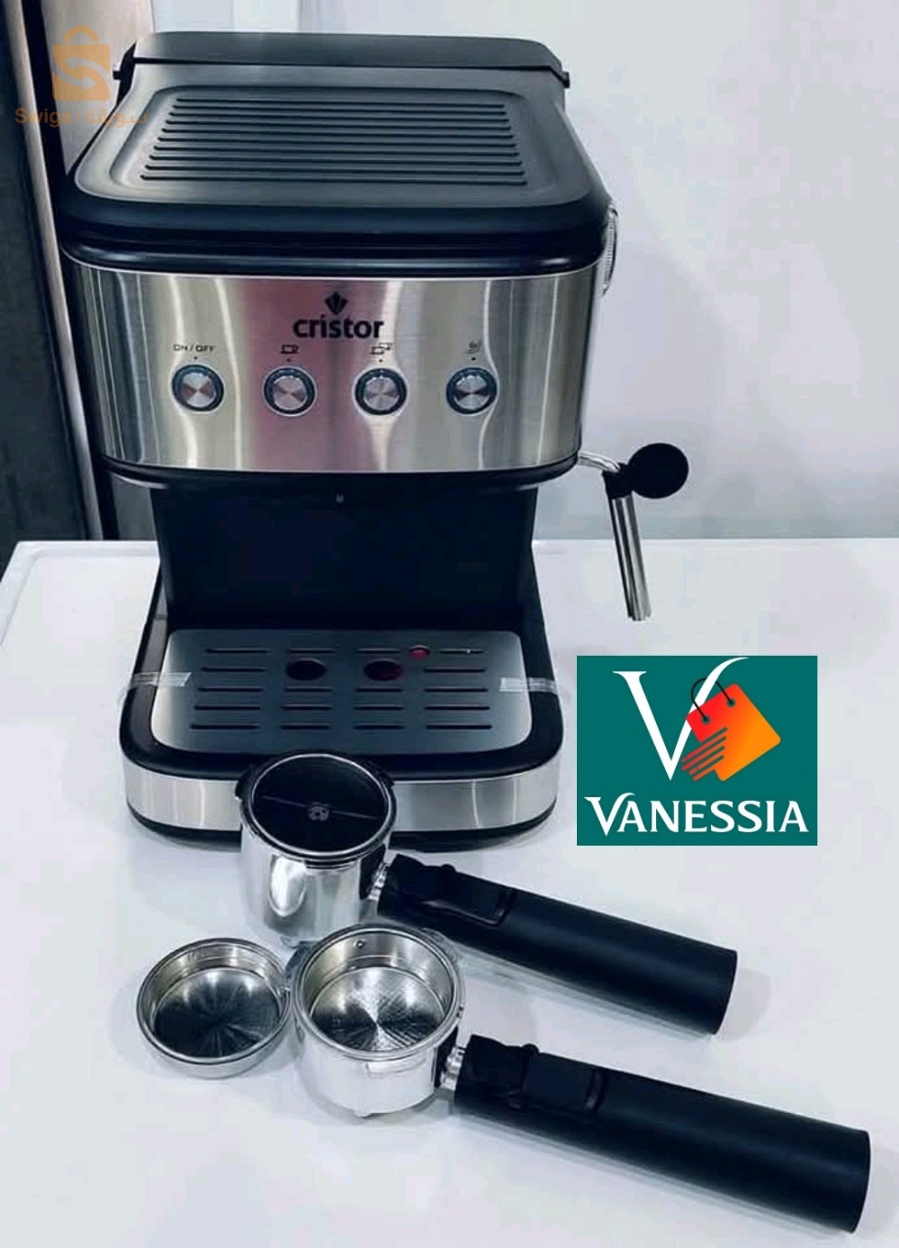 Machine a café cristor 2en1 capsules et bras
 
✅Puissance : 1100 watts
✅Pression de la pompe : 20 bar
✅Capacité : 1.5L
✅Fonctions : moulin à café et capsules, mousse haute pression
✅Nombre de verres : 1 ou 2 tasses
Caractéristiques supplémentaires :
✅Réservoir d'eau transparent : démontable
✅Accessoires : porte filtre, cuillère à café, poignée capsule Nespresso.