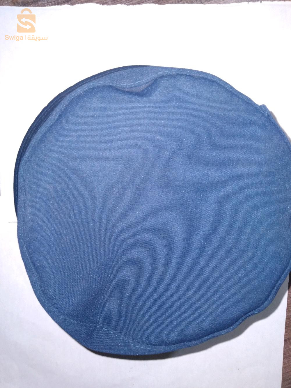 BOB: BOSS 
couleur: bleu