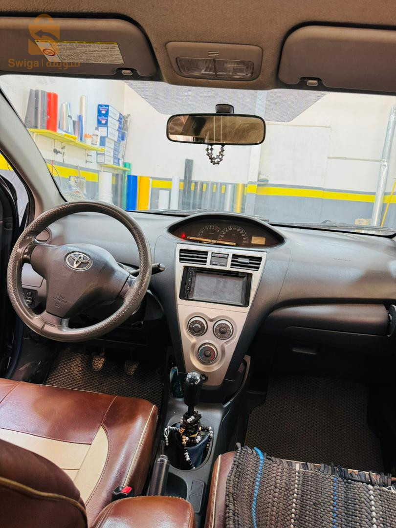 تويوتا Yaris 2014 32 البيض