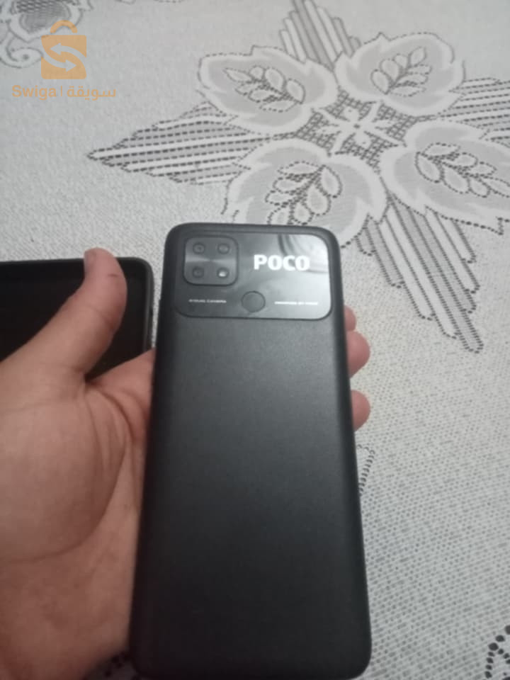 Poco c40