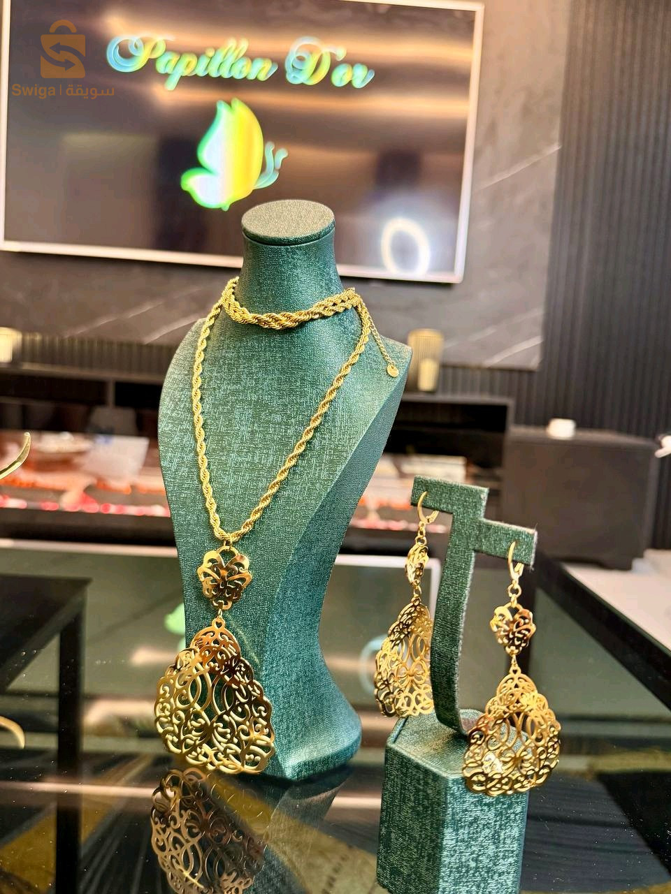 bijoux traditionnel très jolie