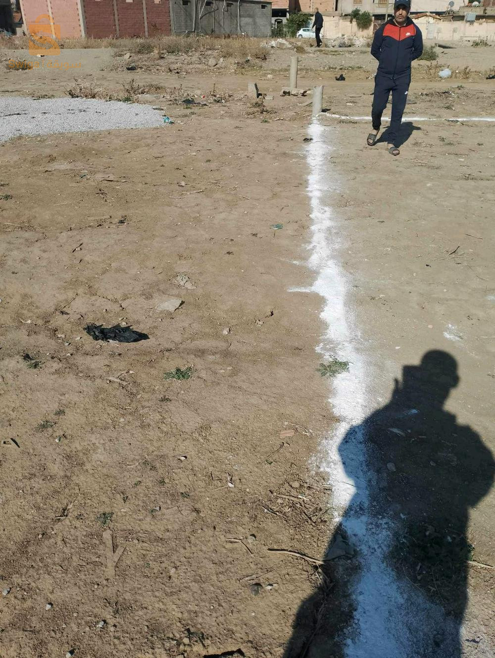 أرض للبيع صالحة للسكن