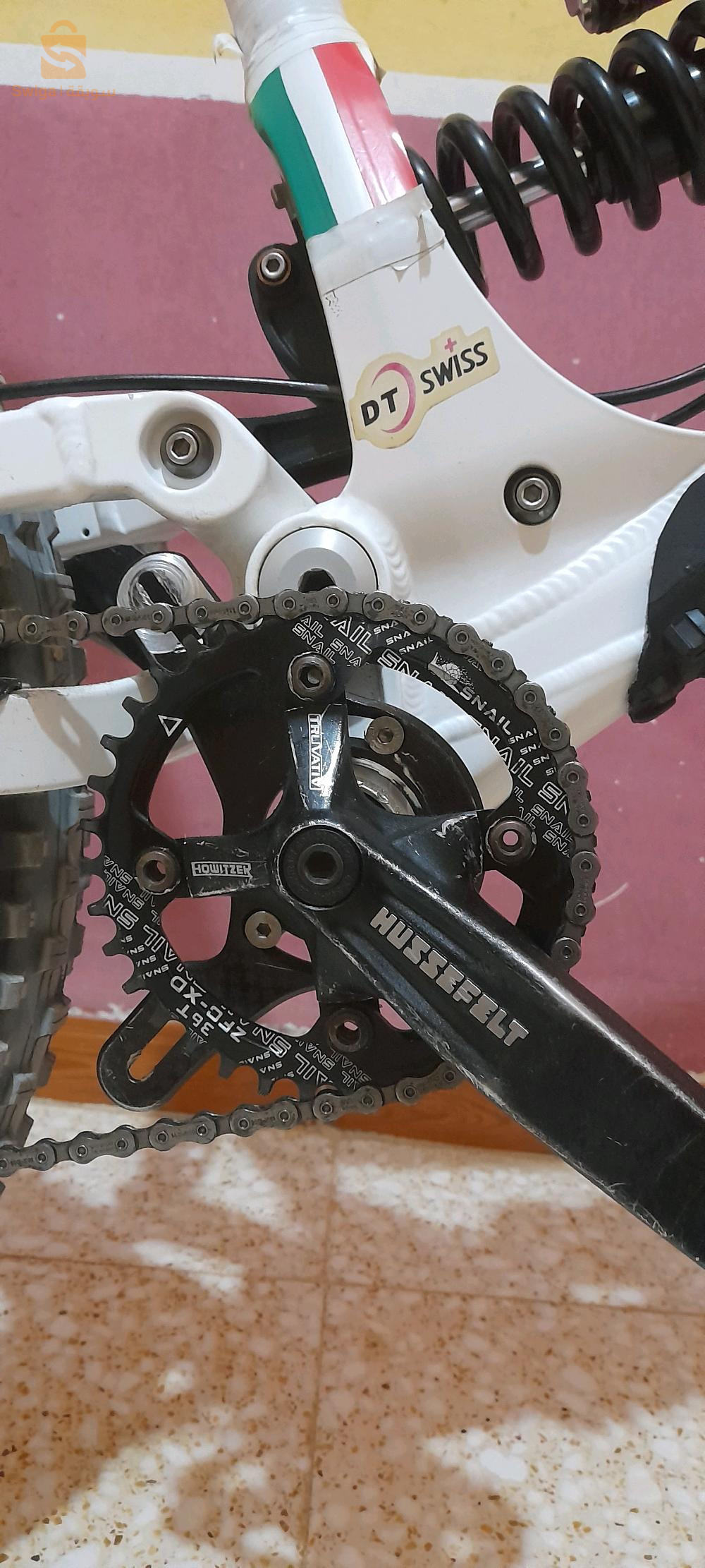 mountain bike  dh Commencal Supreme v2