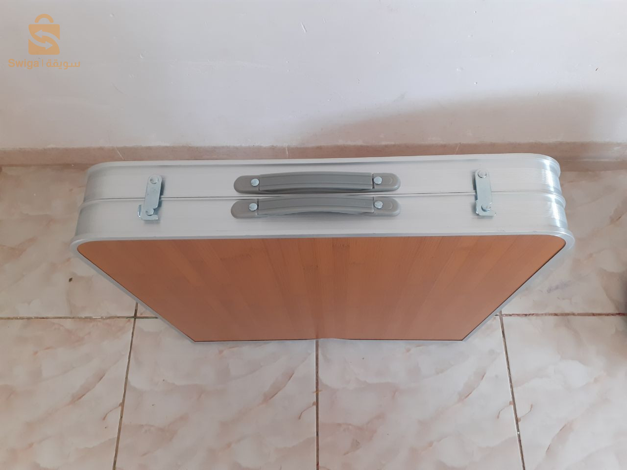 طاولة قابلة للطي table pliante