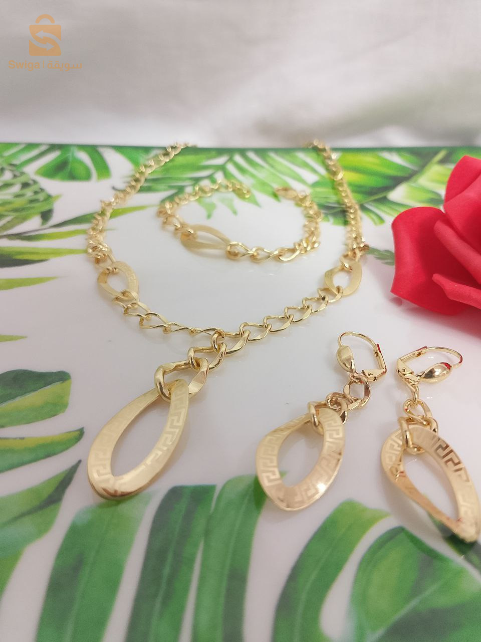 #parur_carti 💛 
#شبه_ذهب 
  ♦️ سلعة العيد 🎉  الكمية محدودة إغتنمو الفرصة 👌 
♦️متوفر التوصيل لجميع الولايات 🚛📦 والدفع عند الإستلام ( بني صاف مجاااااانا 🛵 )