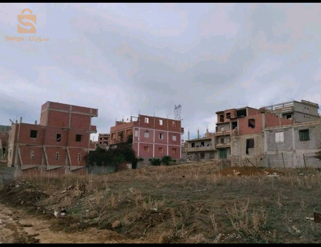 قطعة أرض صالحة للبناء