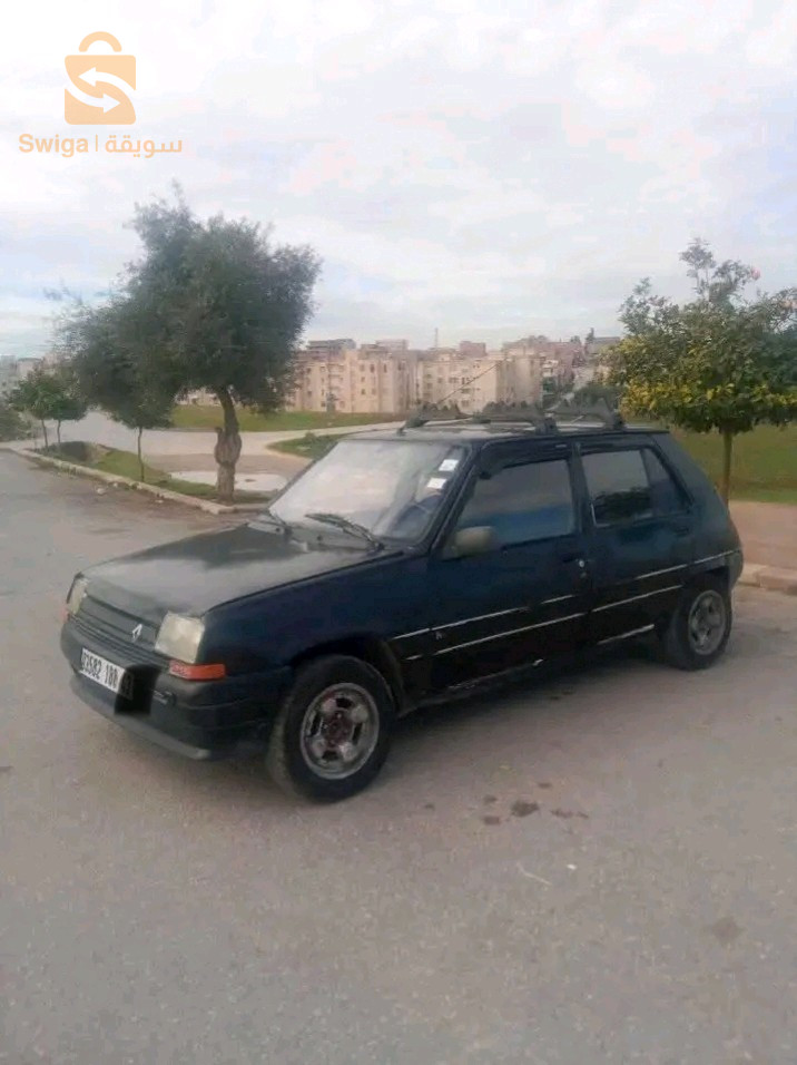 رينو R 5 1988 24 قالمة