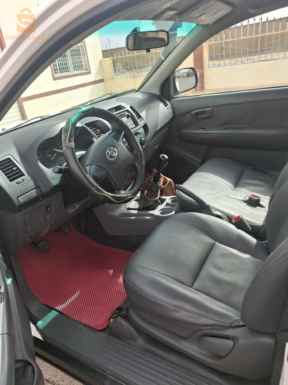 تويوتا Hilux 2015 1  ادرار