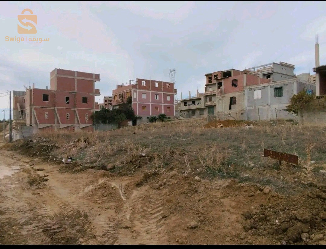 قطعة أرض صالحة للبناء