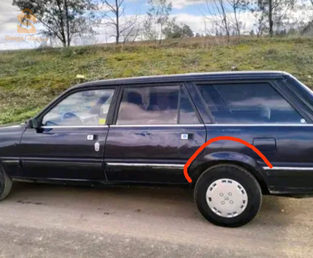 Peugeot 505 1992 4 OUM EL BOUAGHI