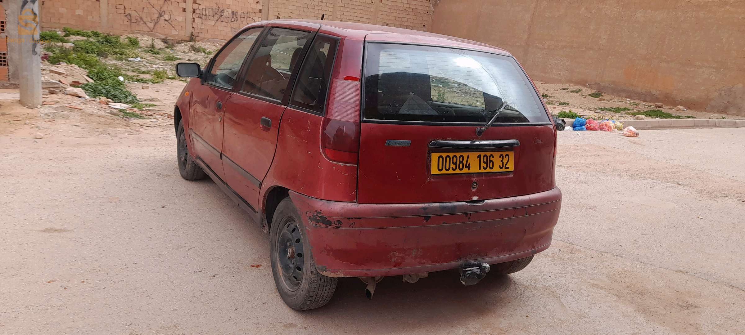 فيات 1996 32 البيض
