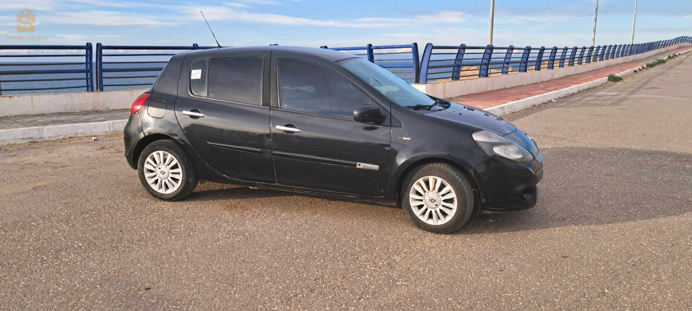 رينو Clio 3 2010 2 شلف