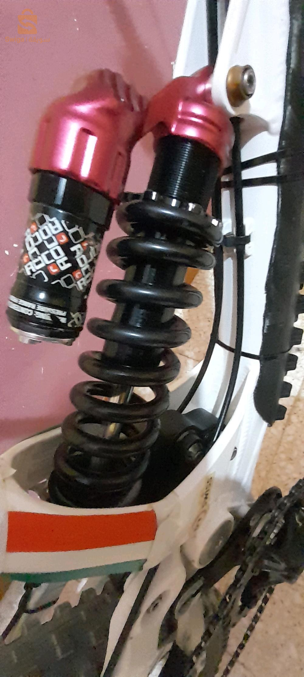 mountain bike  dh Commencal Supreme v2