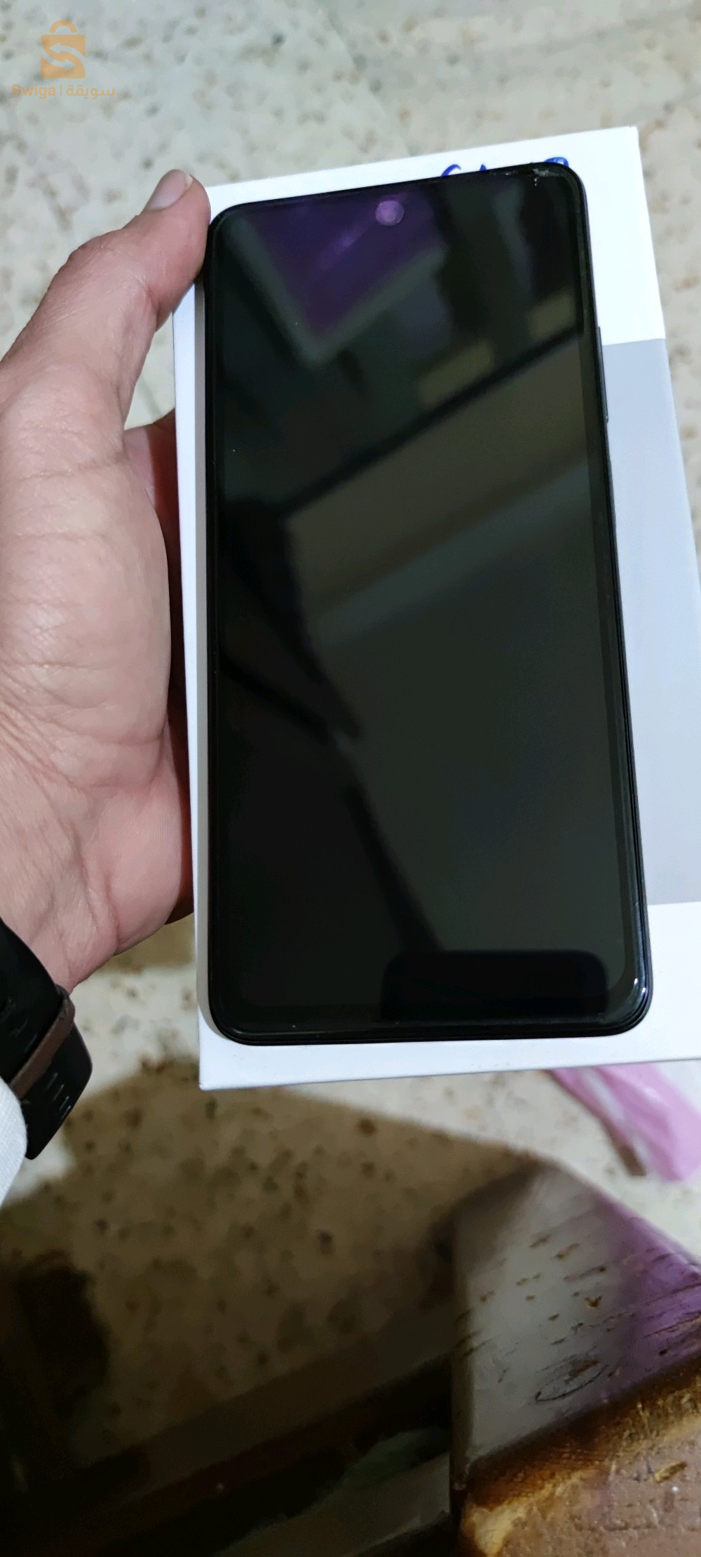 Oppo A40
ram 8
mimoir 128