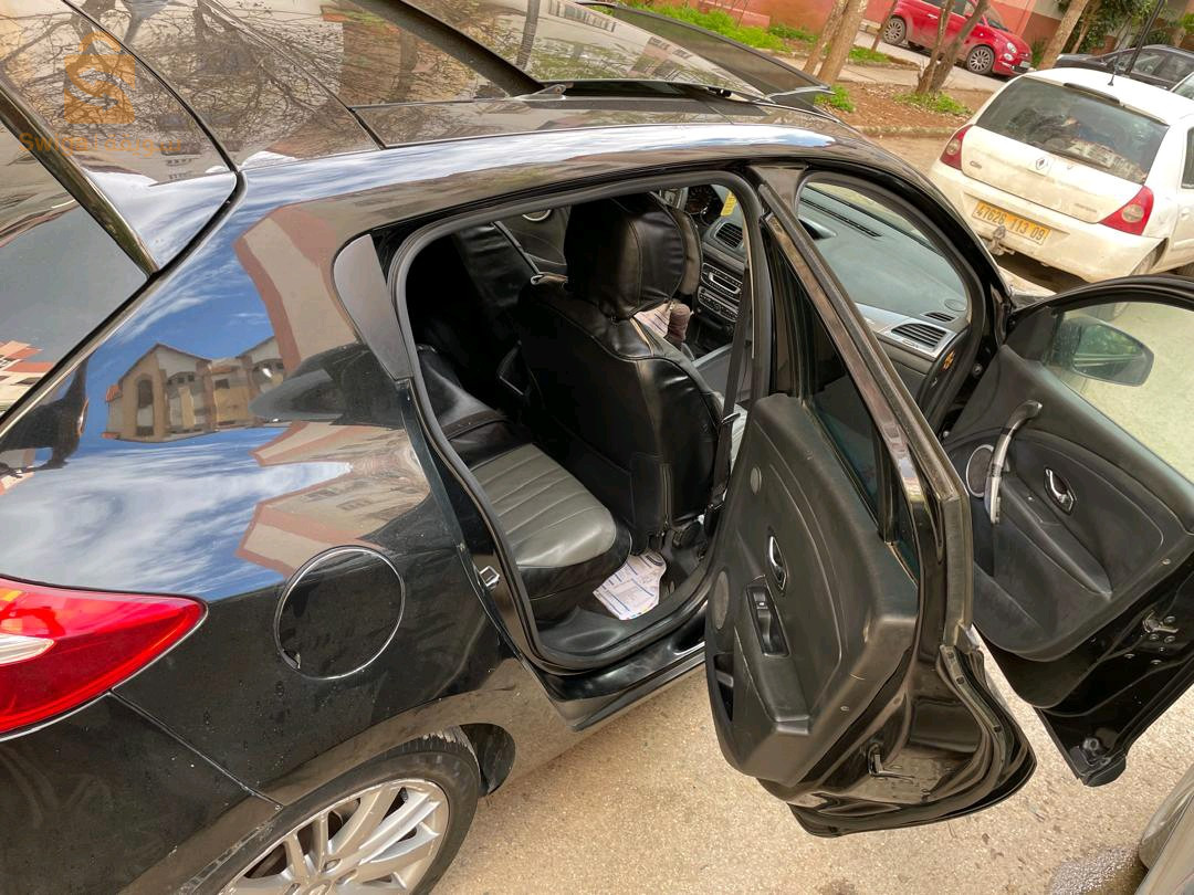 رينو Megane 2012 9 البليدة