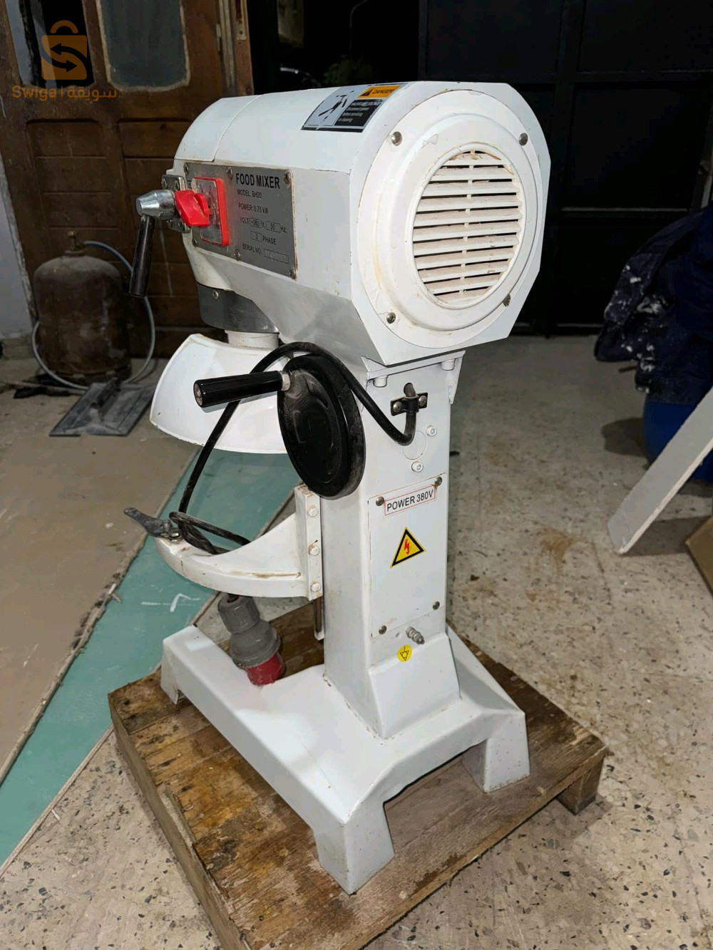 batteur bon état a vend 380 v