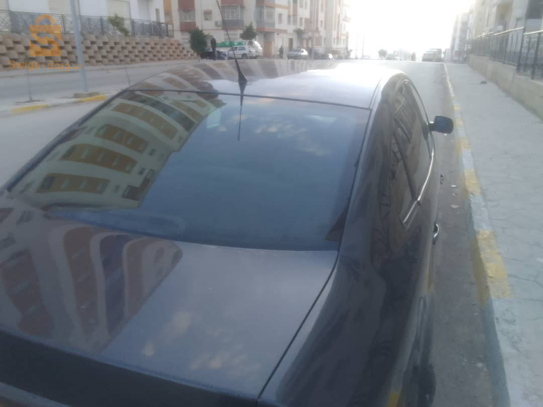 فولكس واجن Passat 2000 25 قسنطينة