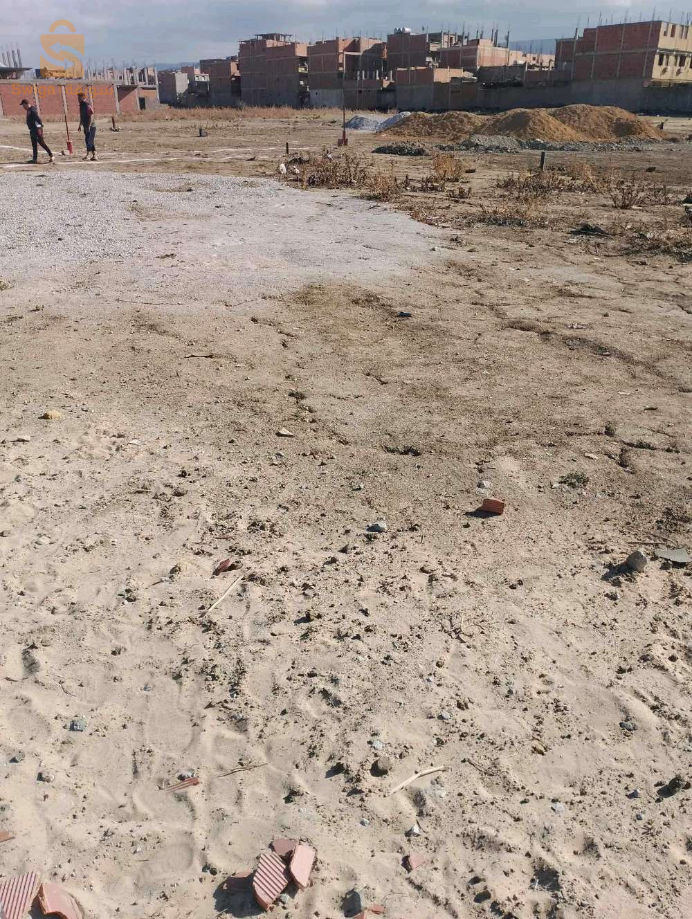 ارض للبيع صالحة للسكن