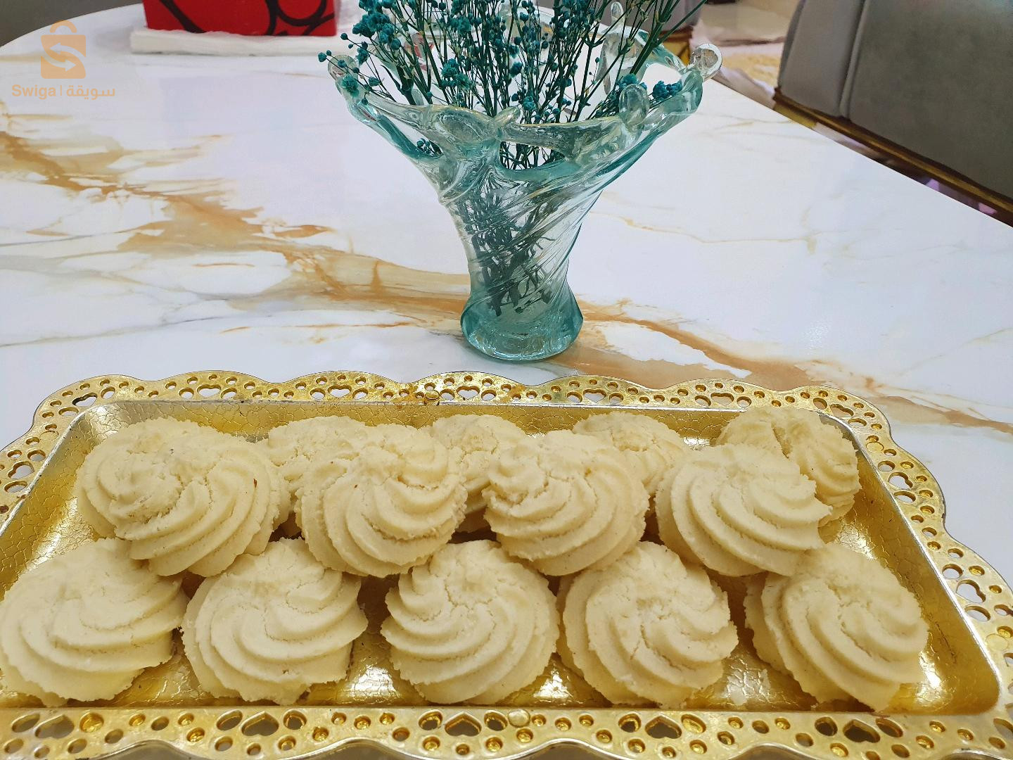 بيع حلويات تقليدية وعصرية