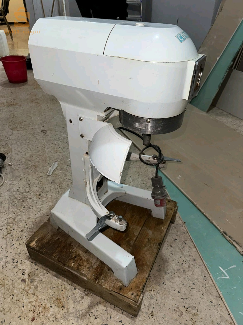 batteur bon état a vend 380 v