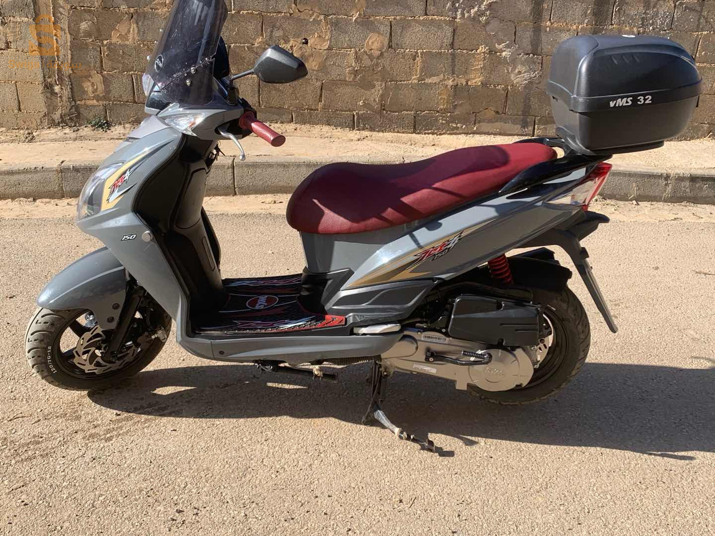 Jet 4