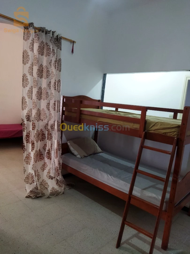 location cabanons au bord de la mer