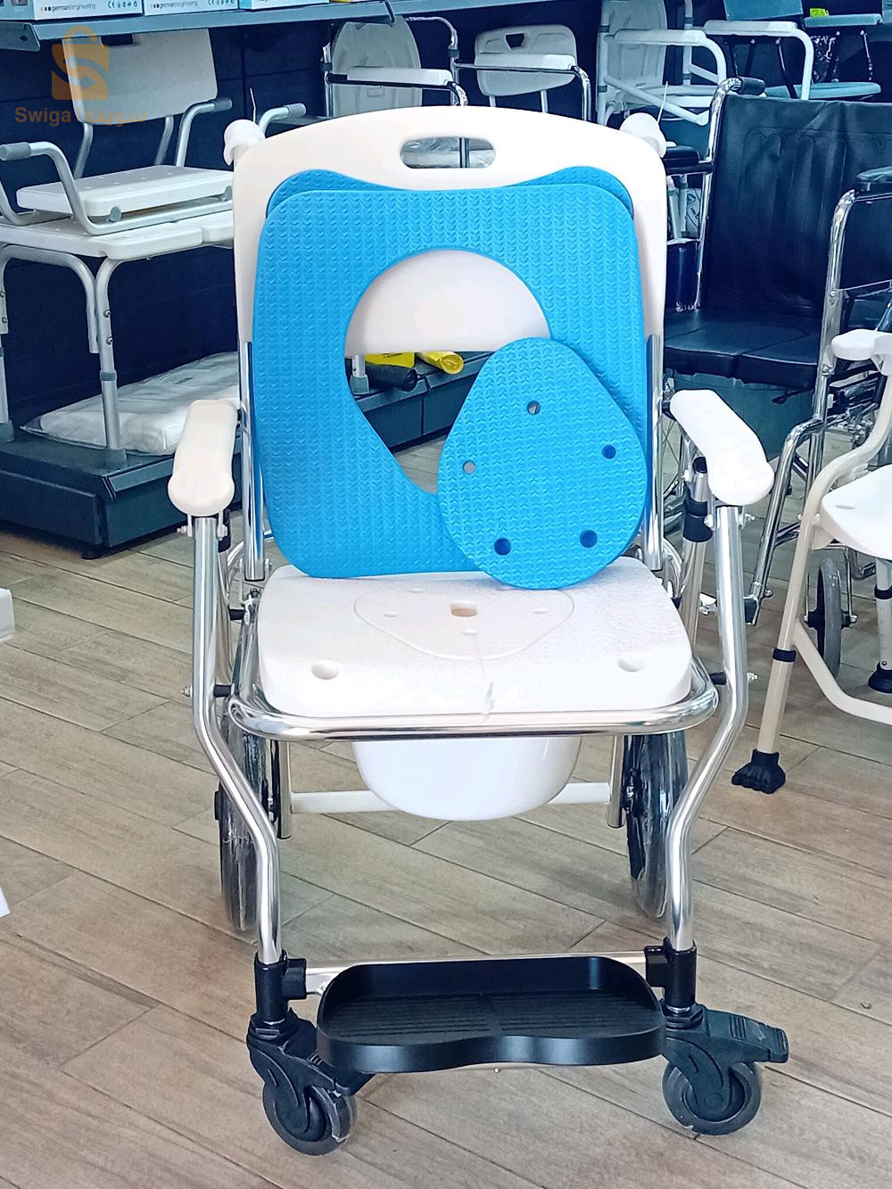 FAUTEUIL ROULANT GARD ROBE كرسي متحرك مرحاض